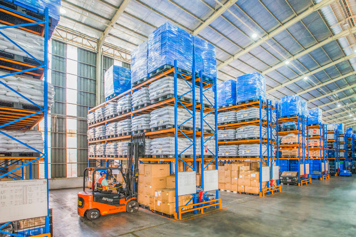 Smart-Manufacturing-Boosts-Output-and-Productivity