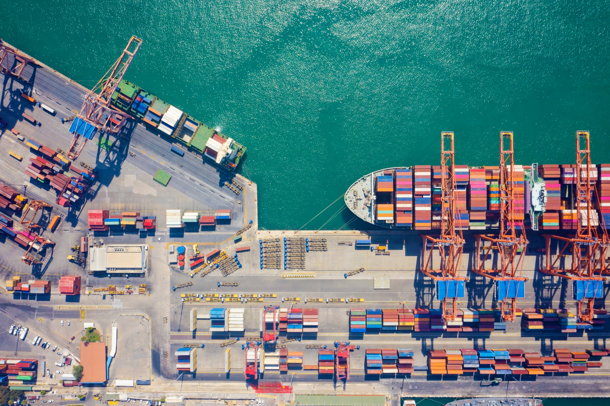 Summer Surge Expected as U.S. Retailers Seize Tariff Relief on Imports