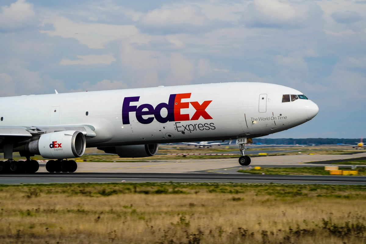 FedEx Raises 2025 Peak Season Surcharges