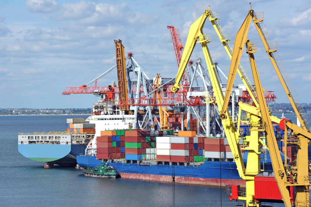 Tariff Deadline Fuels Import Surge at Port of Los Angeles
