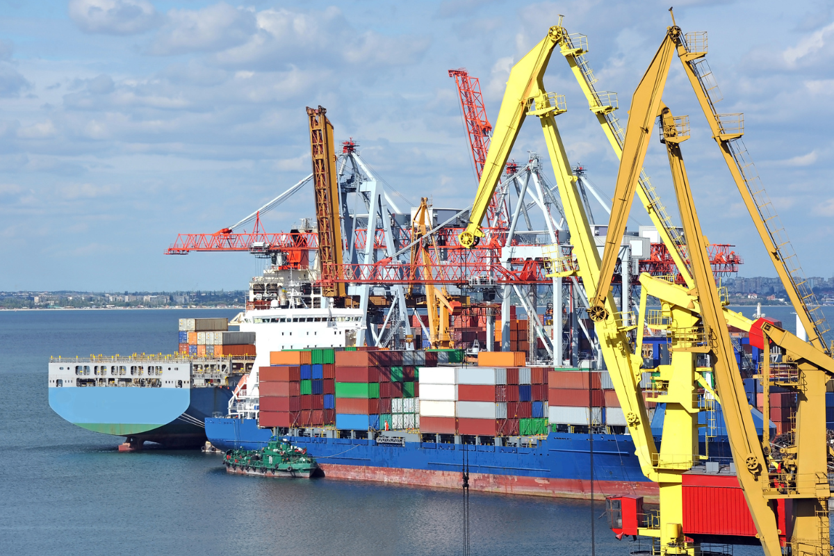 Tariff Deadline Fuels Import Surge at Port of Los Angeles