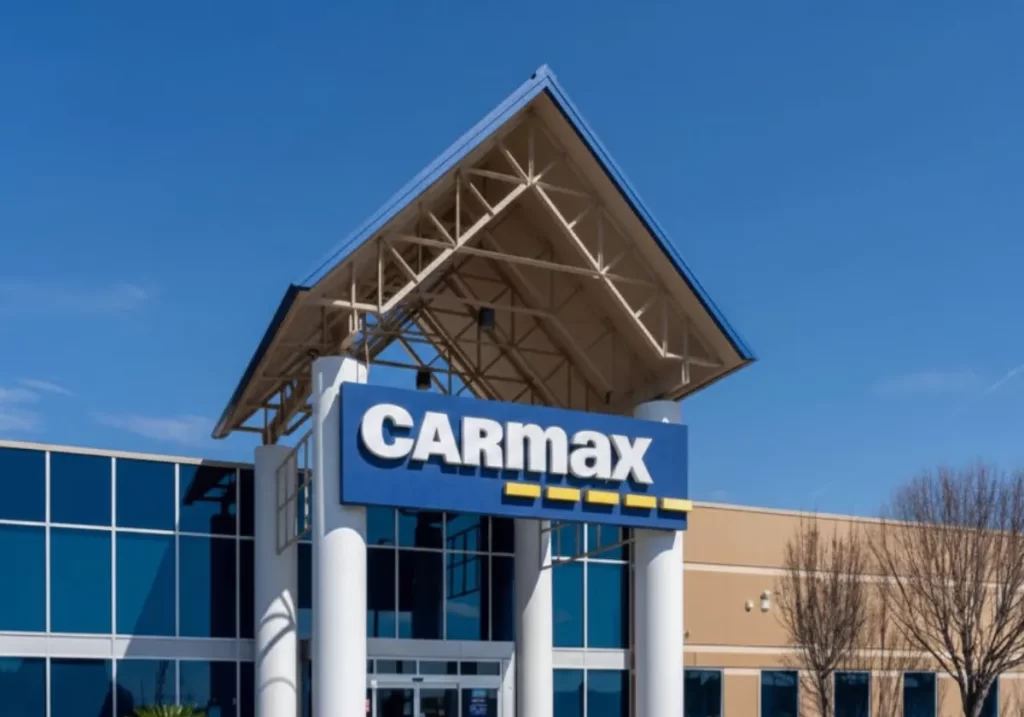 CarMax reconfigures logistics to fund price